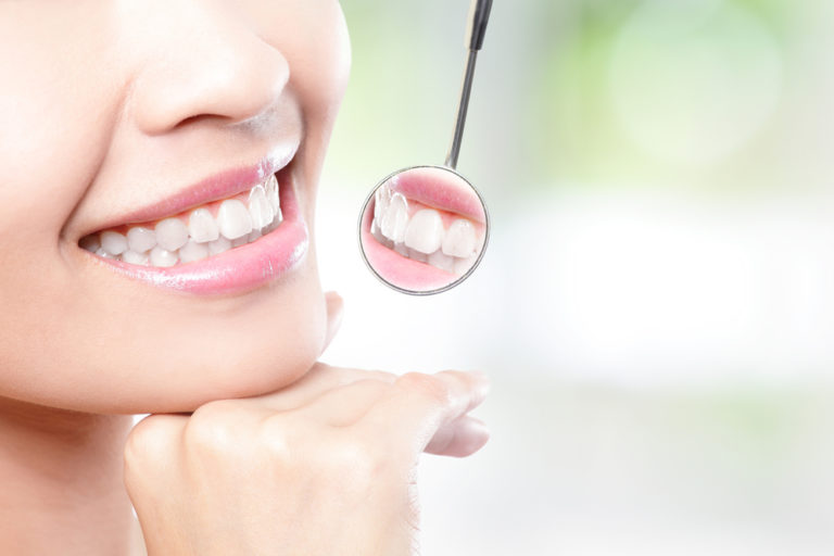 Kompleksowe leczenie dentystyczne – znajdź ścieżkę do zdrowego i pięknego uśmiechów.